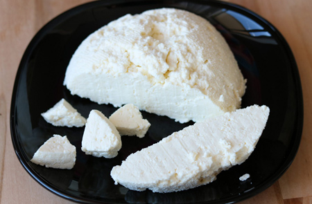 1622881429 187 طرز تهیه پنیر کوتاژ طرز تهیه پنیر کوتاژ